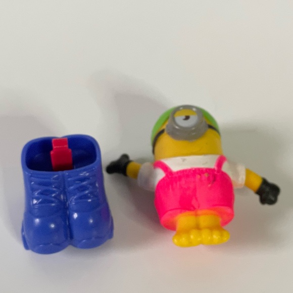 3 Minions McDonalds Happy Meal Toy Rise of Gru Rollerskater Stuart Slippery Otto - Picture 6 of 6